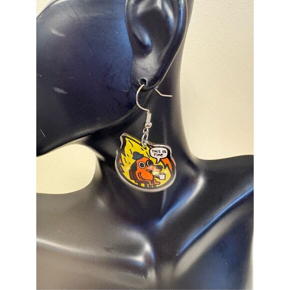 This is fine statement Earrings - Picture 2 of 2